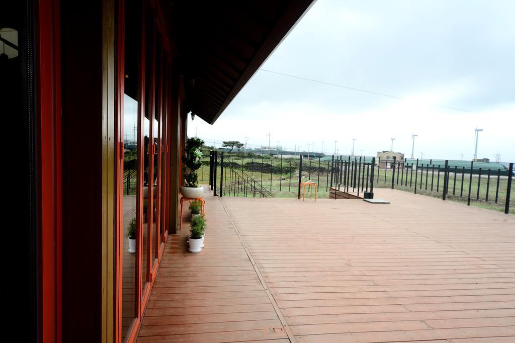 Maison Sondemul Guesthouse Jeju Exteriör bild