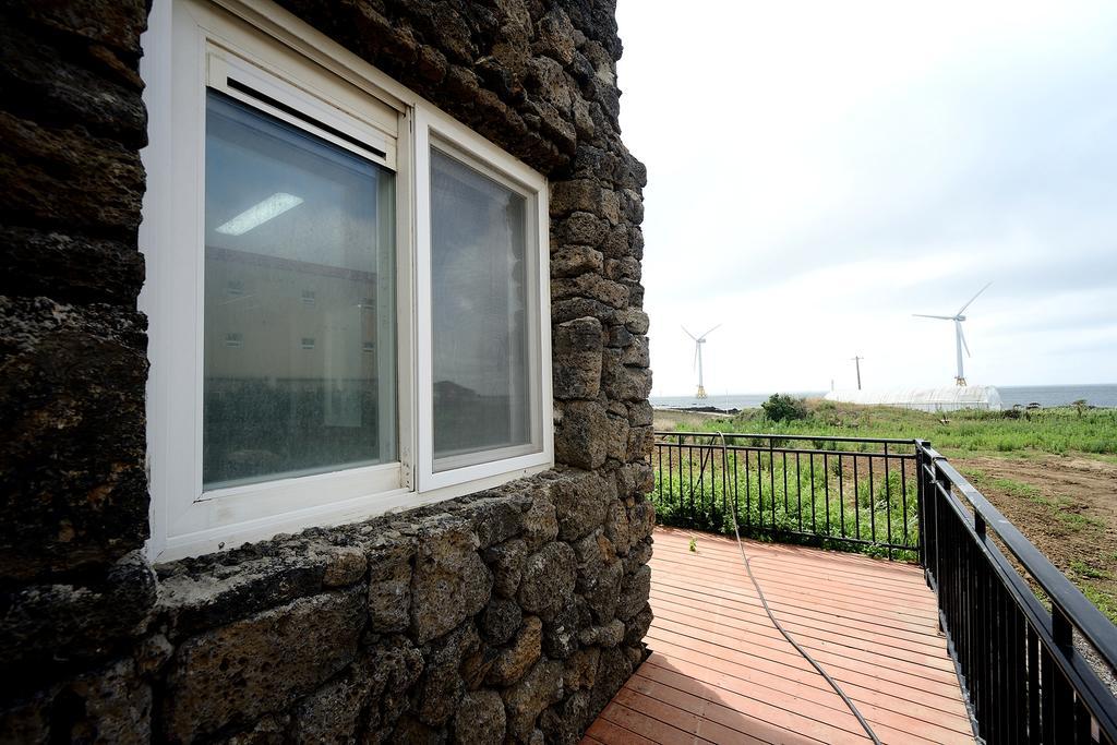 Maison Sondemul Guesthouse Jeju Exteriör bild